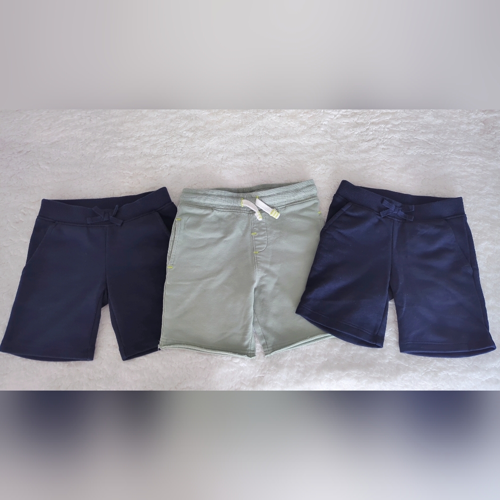 3 pairs of 5" inseam shorts - 4T